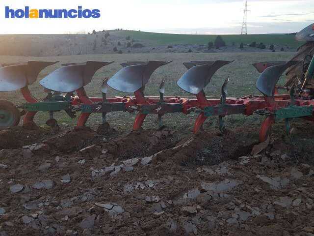 VERTEDERA KVERNELAND 4 Maquinaria agrícola